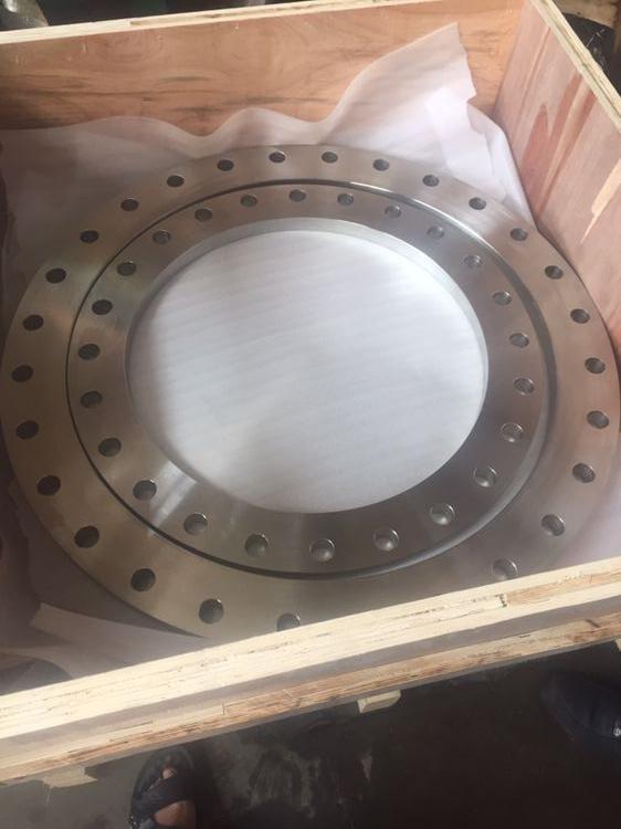 Carbon steel ANSI B16.5 weld neck flange