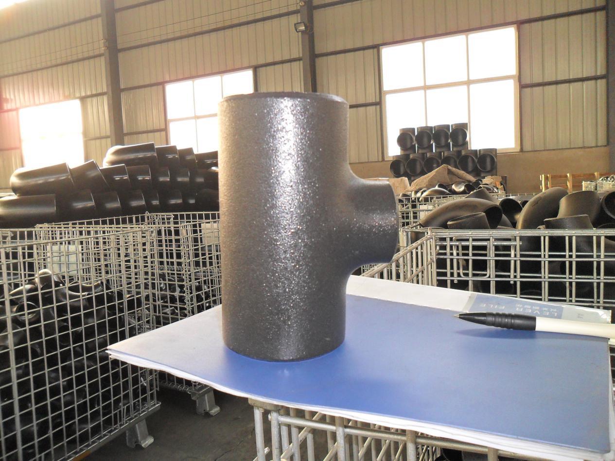 Carbon steel reducing tee