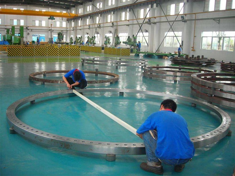 Measurement steps for large flanges